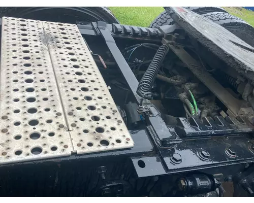 Freightliner CASCADIA Deckplate