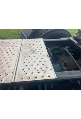 Freightliner CASCADIA Deckplate