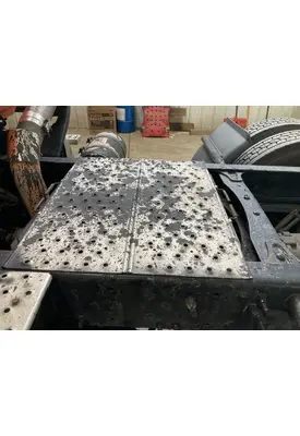 Freightliner CASCADIA Deckplate