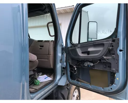 Freightliner CASCADIA Door Assembly, Front