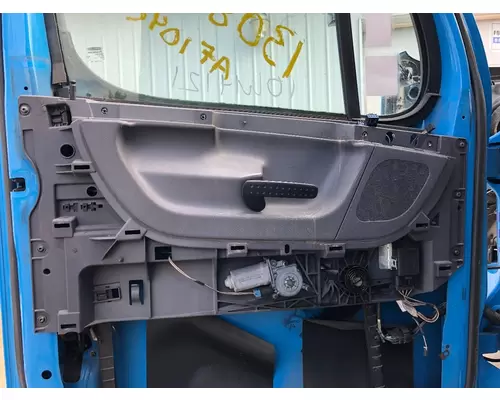 Freightliner CASCADIA Door Assembly, Front