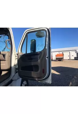 Freightliner CASCADIA Door Assembly, Front