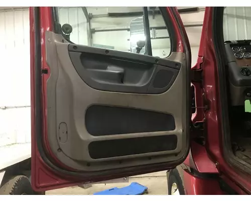 Freightliner CASCADIA Door Assembly, Front