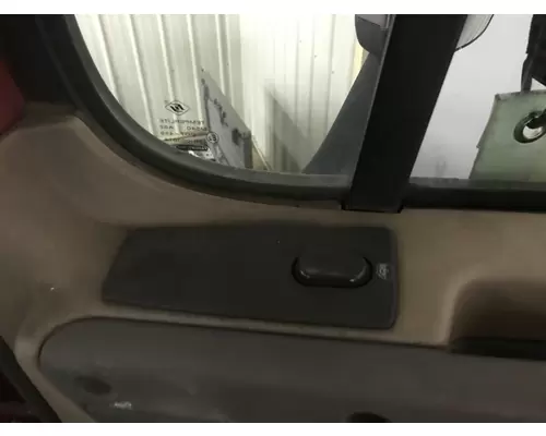 Freightliner CASCADIA Door Assembly, Front