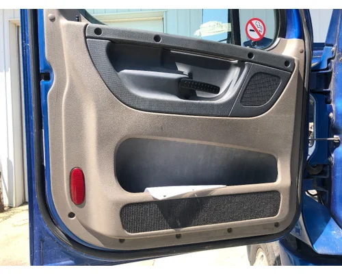 Freightliner CASCADIA Door Assembly, Front
