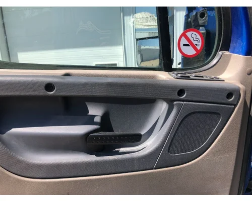 Freightliner CASCADIA Door Assembly, Front