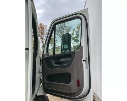 Freightliner CASCADIA Door Assembly, Front