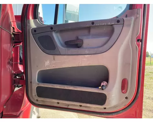 Freightliner CASCADIA Door Assembly, Front