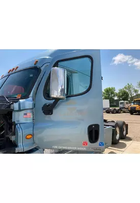 Freightliner CASCADIA Door Assembly, Front