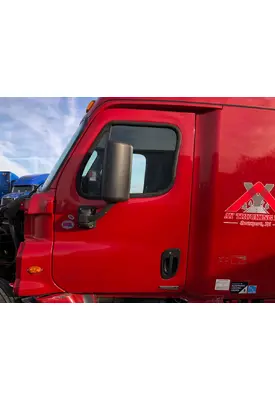 Freightliner CASCADIA Door Assembly, Front