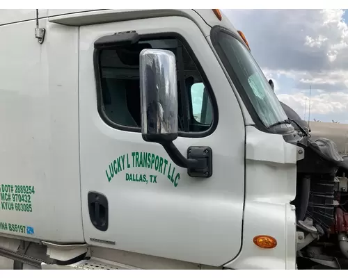 Freightliner CASCADIA Door Assembly, Front