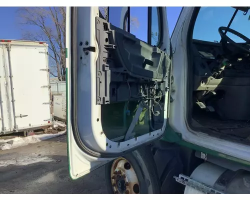 Freightliner CASCADIA Door Assembly, Front