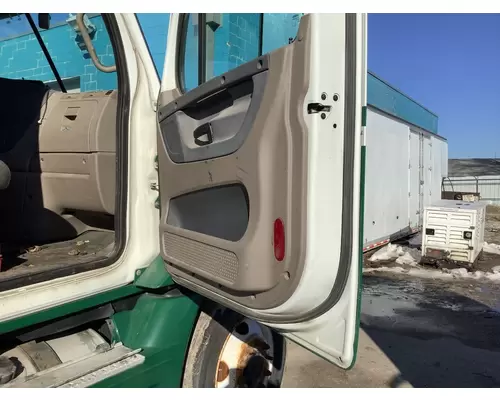 Freightliner CASCADIA Door Assembly, Front