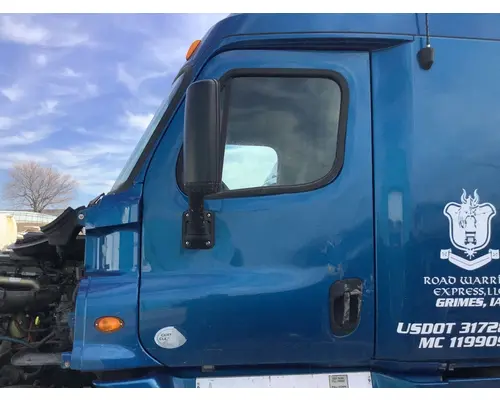 Freightliner CASCADIA Door Assembly, Front
