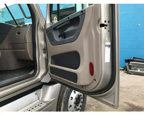 Freightliner CASCADIA Door Assembly, Front