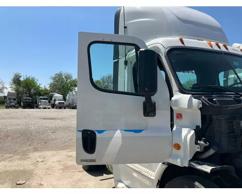 Freightliner CASCADIA Door Assembly, Front