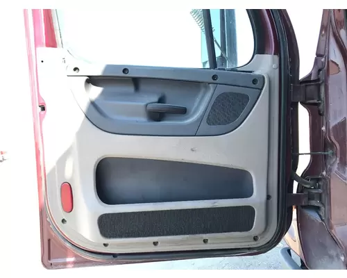 Freightliner CASCADIA Door Assembly, Front