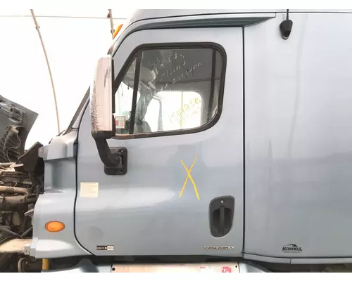 Freightliner CASCADIA Door Assembly, Front