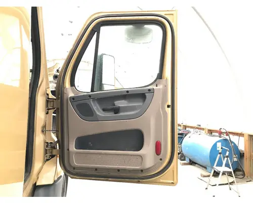 Freightliner CASCADIA Door Assembly, Front
