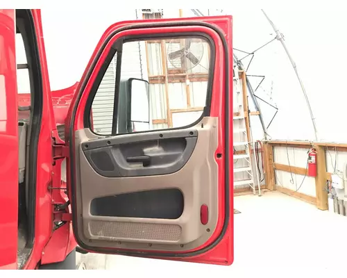 Freightliner CASCADIA Door Assembly, Front