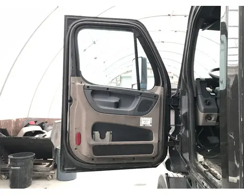 Freightliner CASCADIA Door Assembly, Front