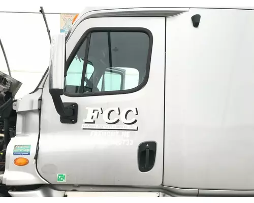 Freightliner CASCADIA Door Assembly, Front