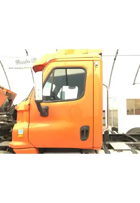 Freightliner CASCADIA Door Assembly, Front