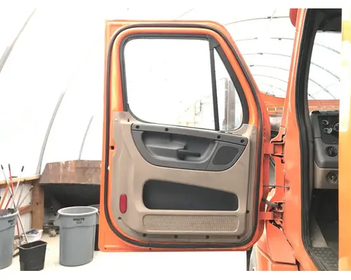 Freightliner CASCADIA Door Assembly, Front