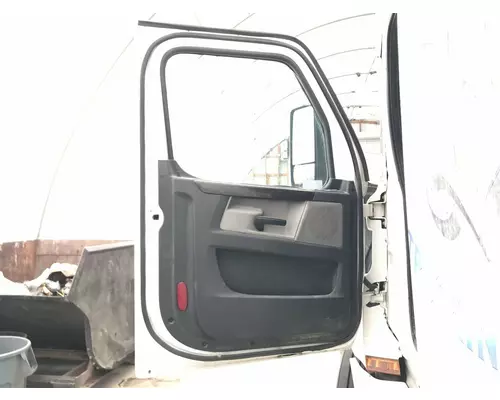 Freightliner CASCADIA Door Assembly, Front