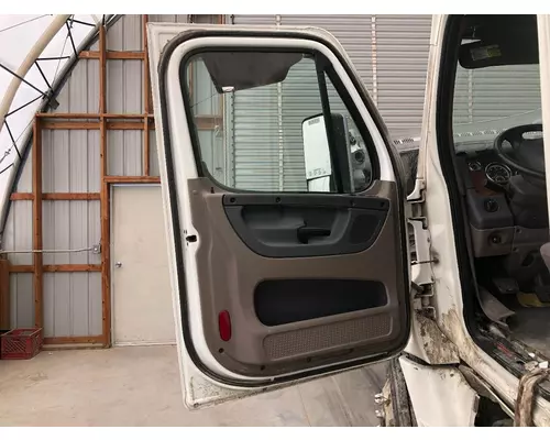 Freightliner CASCADIA Door Assembly, Front