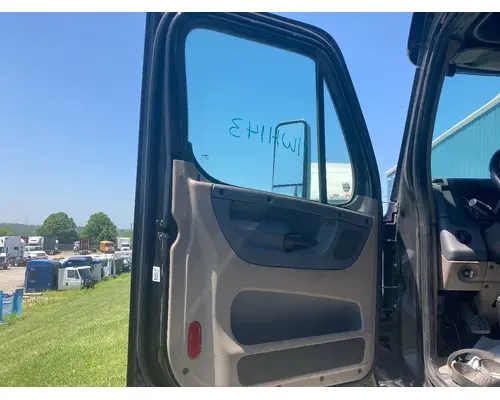 Freightliner CASCADIA Door Assembly, Front