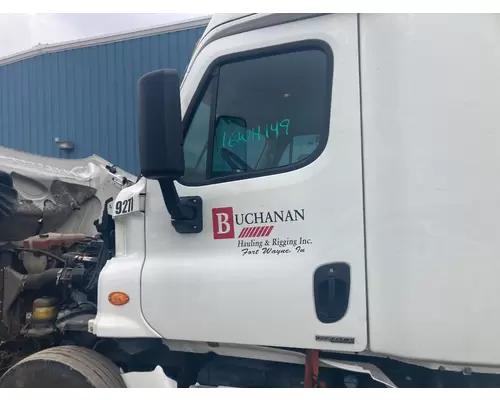 Freightliner CASCADIA Door Assembly, Front