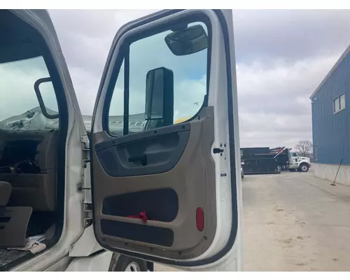 Freightliner CASCADIA Door Assembly, Front