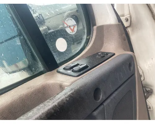 Freightliner CASCADIA Door Assembly, Front