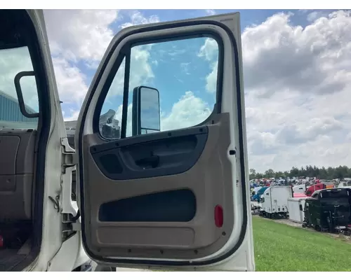 Freightliner CASCADIA Door Assembly, Front