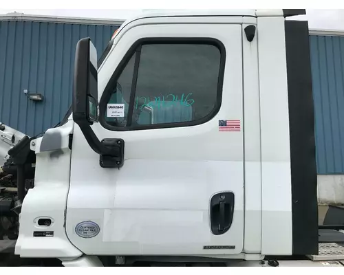 Freightliner CASCADIA Door Assembly, Front