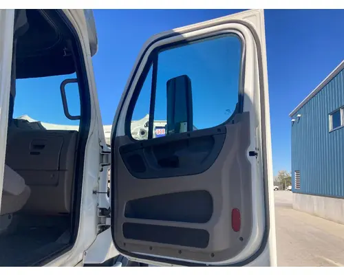Freightliner CASCADIA Door Assembly, Front