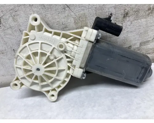 Freightliner CASCADIA Door Assembly, Front