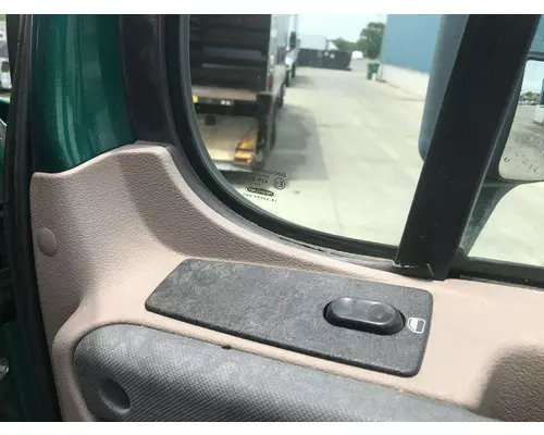 Freightliner CASCADIA Door Assembly, Front