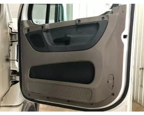 Freightliner CASCADIA Door Assembly, Front