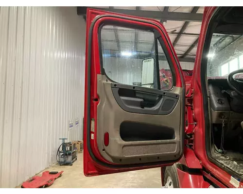 Freightliner CASCADIA Door Assembly, Front