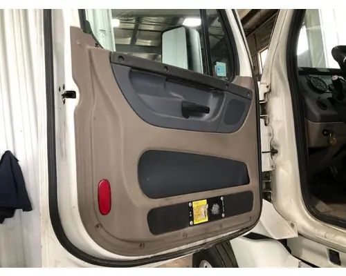 Freightliner CASCADIA Door Assembly, Front