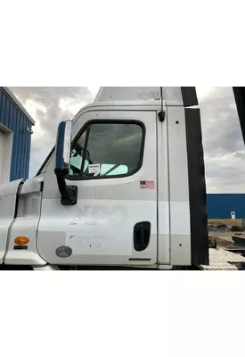 Freightliner CASCADIA Door Assembly, Front