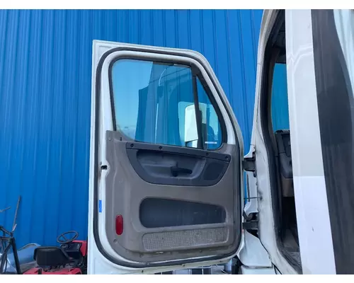 Freightliner CASCADIA Door Assembly, Front