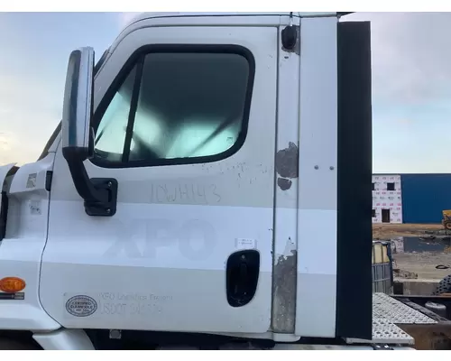 Freightliner CASCADIA Door Assembly, Front