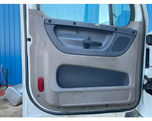 Freightliner CASCADIA Door Assembly, Front