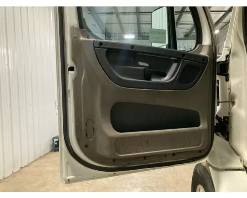 Freightliner CASCADIA Door Assembly, Front