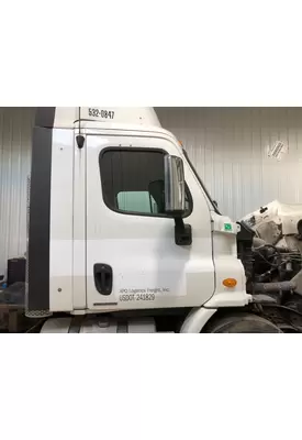 Freightliner CASCADIA Door Assembly, Front