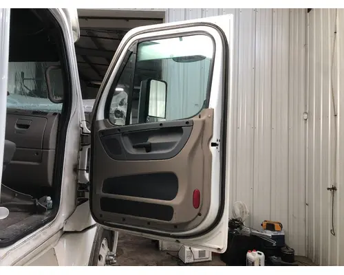 Freightliner CASCADIA Door Assembly, Front