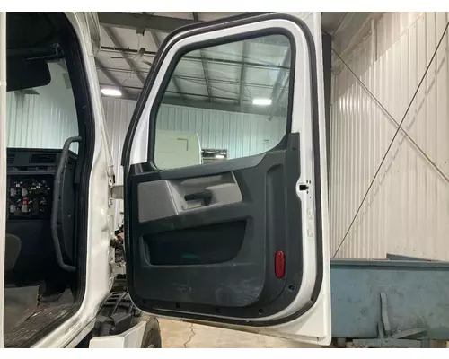 Freightliner CASCADIA Door Assembly, Front